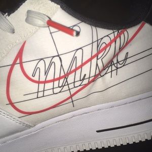 Meet your Posher, Lino